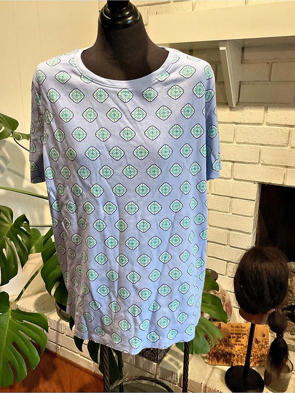 Kim Rogers Geometric Short Sleeve Top in Blue & Green Size Medium
